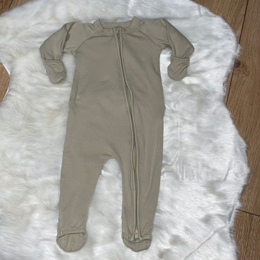 goumi organic cotton footie